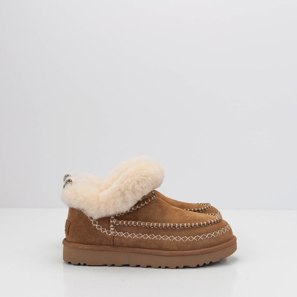 ☆UGG☆モカシン UGG CLASSIC ULTRA MINI ALPINE CHESTNUT BOOT WITH STITCHING