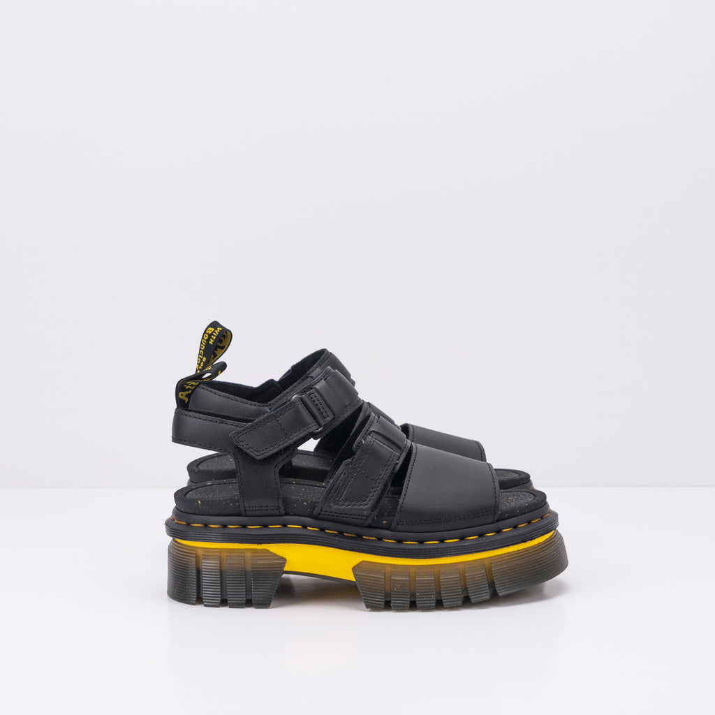 DR. MARTENS SANDALS 30579001 RICKI 3 STRAP LUCIDO BLACK | MOKSIN