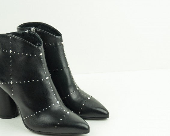 3 OPCIONES DE BOTINES BÁSICOS NEGROS PARA OTOÑO INVIERNO