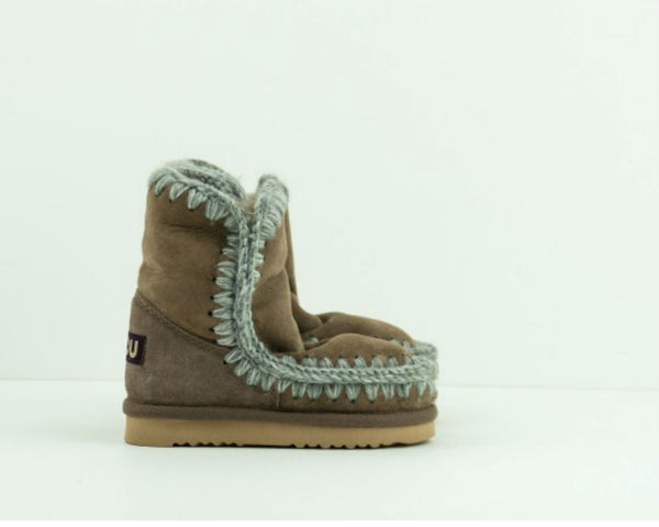 BOTAS CON PELO INTERIOR DE NIÑOS PARA ESTE OTOÑO INVIERNO.