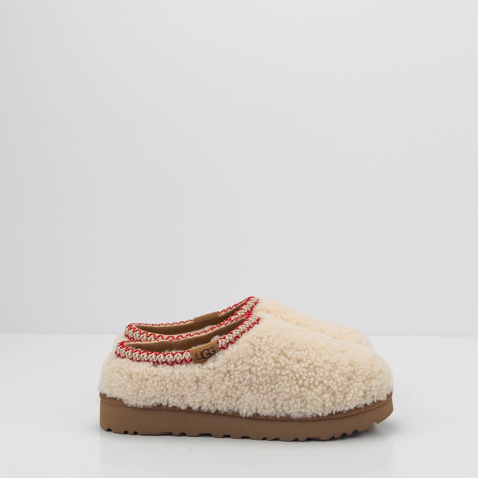 UGG TASMAN MAXI CURLY NATURAL BEIGE CLOG | MOKSIN – Moksin