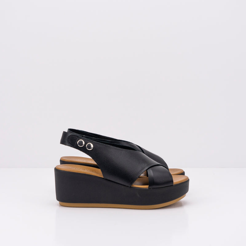 INUOVO - SANDAL - BLACK WEDGE 123031