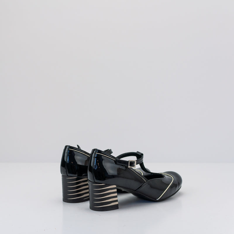 NEMONIC - SHOES - ADRIANA 2053 BLACK PATENT