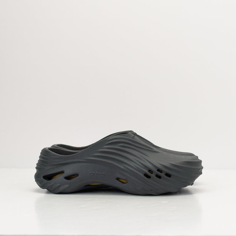 ZUECO - CROCS - ECHO WAVE BLACK SAND 210521-OLD