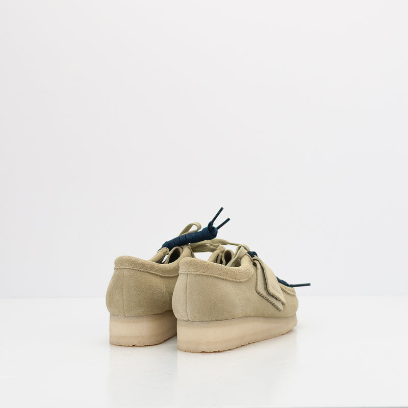 ZAPATO - CLARKS - WALLABEE MAPLE SUEDE MUJER