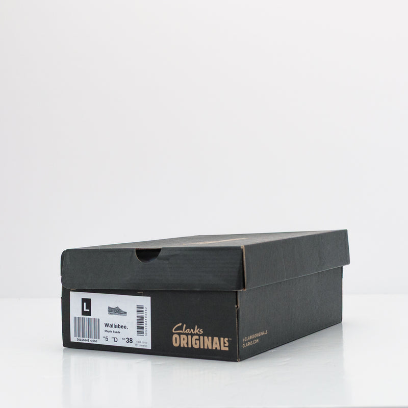 ZAPATO - CLARKS - WALLABEE MAPLE SUEDE MUJER