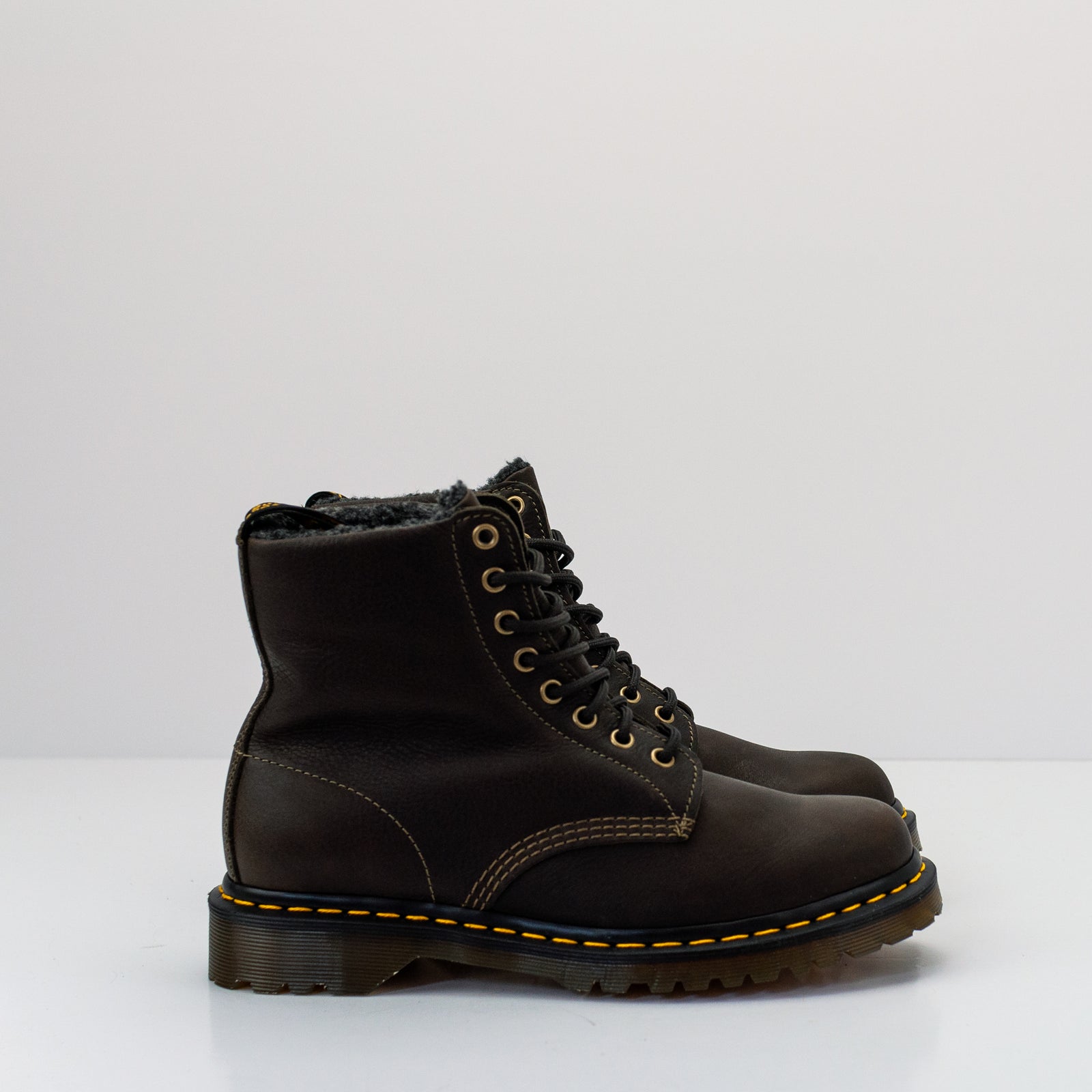 31873538-DR.MARTENS-3-VE_1600x
