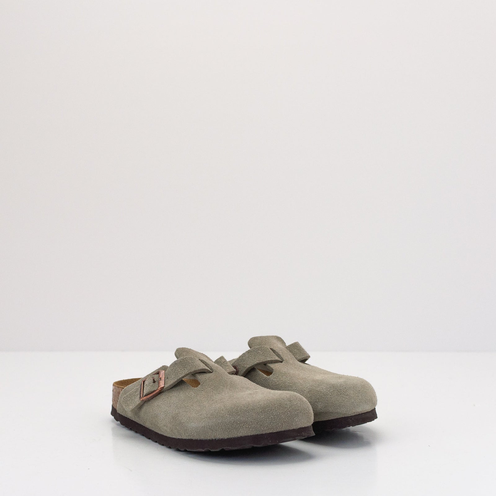 BIRKENSTOCK BOSTON TAUPE SFB HOMBRE 056077 ZUECOS DE ANTE | MOKSIN