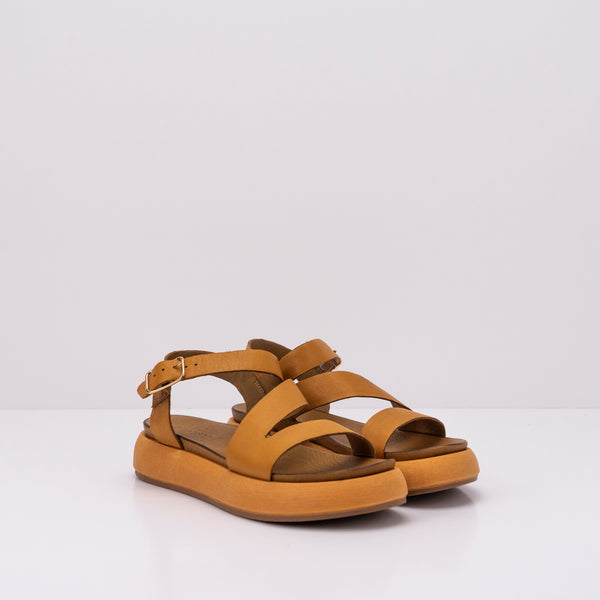 SANDALIA - INUOVO - PLATAFORMA RECTA CAMEL 972001