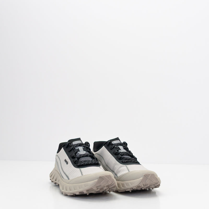 ZAPATILLA - NORDA - 002 CINDER
