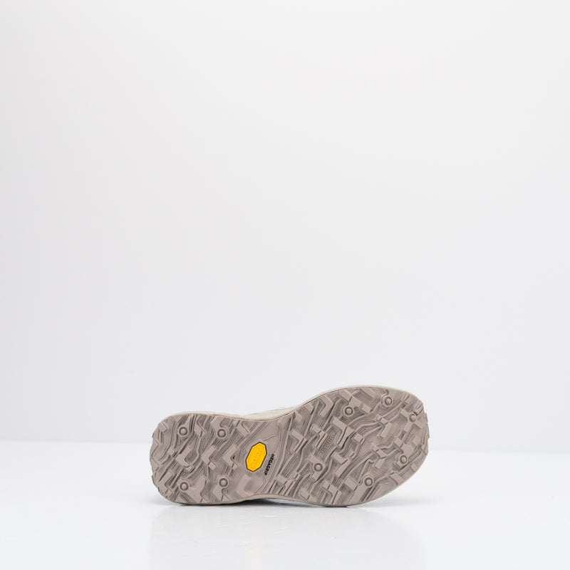 ZAPATILLA - NORDA - 002 CINDER