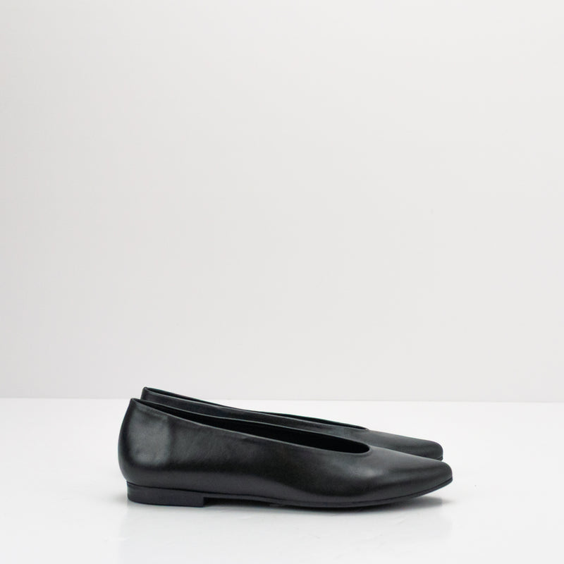 BAILARINA - SEIALE - CORNIXA NEGRO