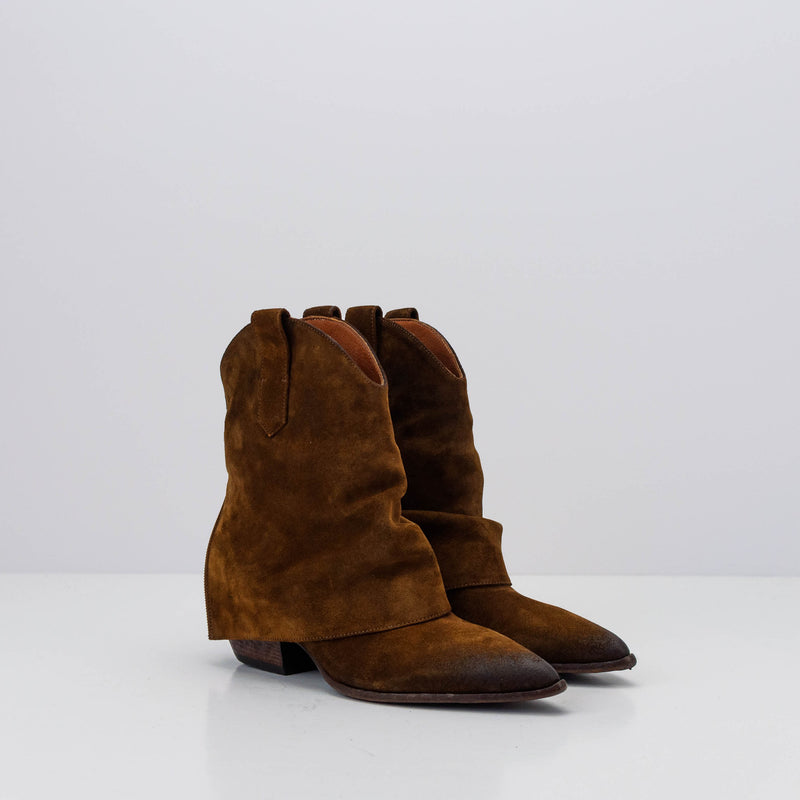 BOTA - ELENA IACHI - E3943 HOMBRE COGNAC