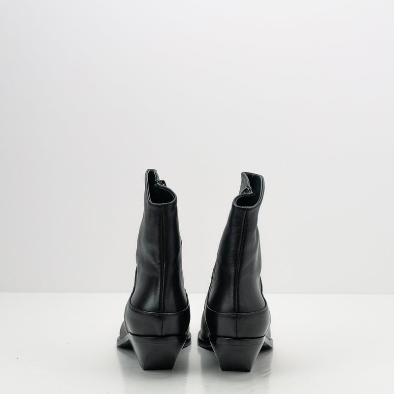 BOTIN - ELENA IACHI - E4520 NATURE NERO
