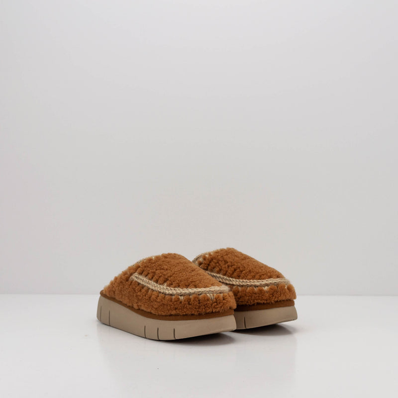 ZUECO - MOU - BOUNCE CLOG CURLY SHEEPSKIN COGNAC