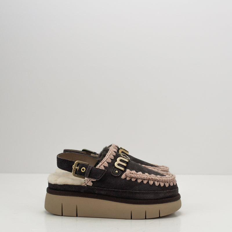 ZUECO - MOU - BOUNCE CLOG BACK STRAP LETTER LOGO MOCHA