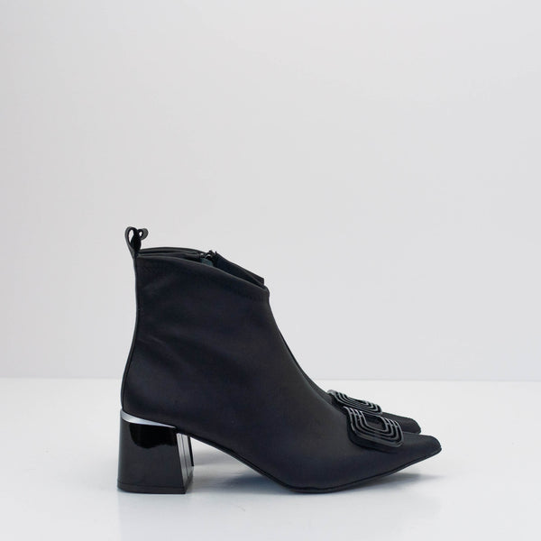SEIALE - ANKLE BOOT - HORREO BLACK