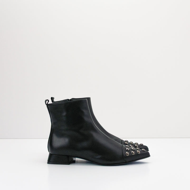 BOTIN - SEIALE - PUNTADA NEGRO