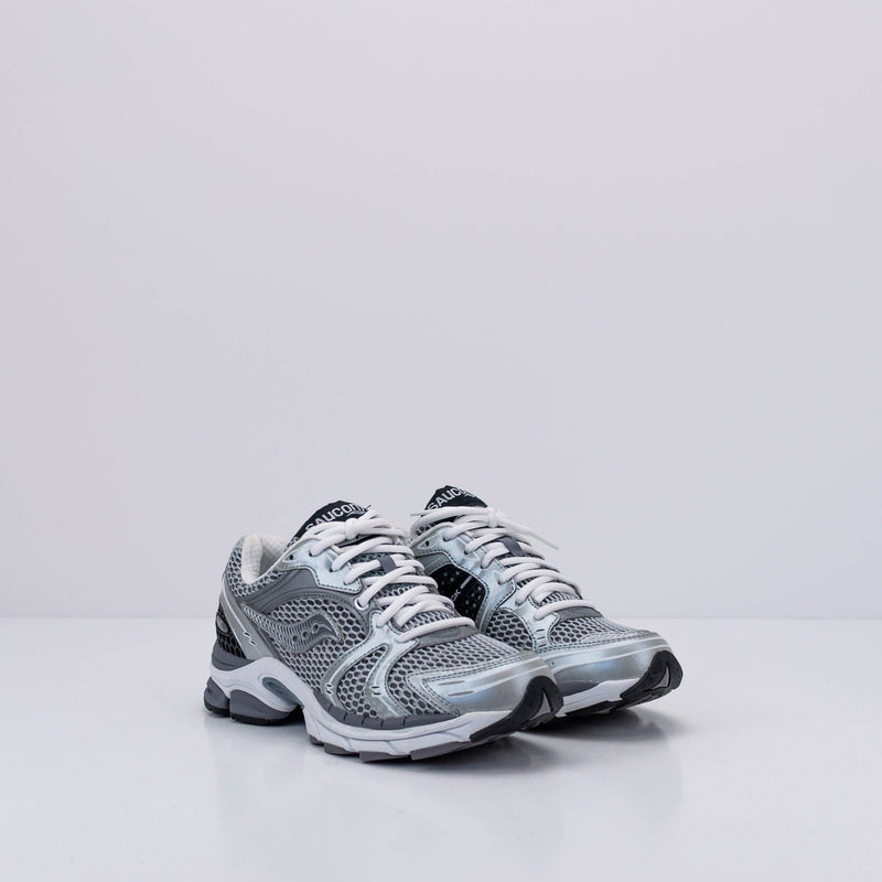 ZAPATILLA - SAUCONY - PROGRID TRIUMPH 4 GREY SILVER