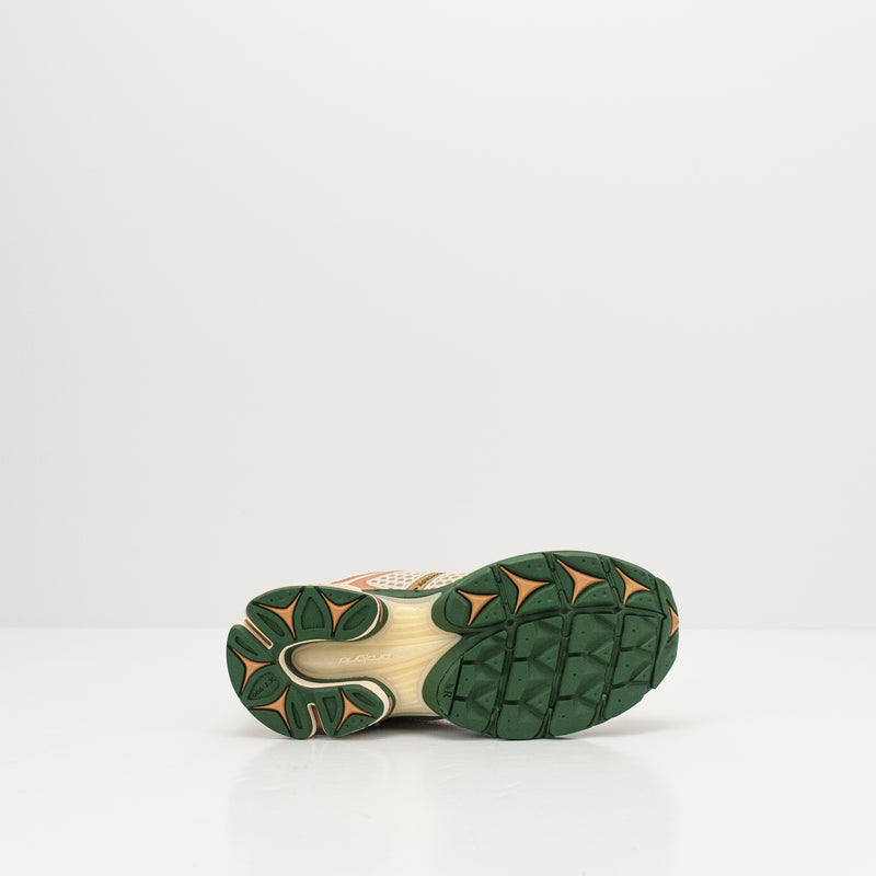 ZAPATILLA - SAUCONY - PROGRID TRIUMPH 4 CREAM DOE