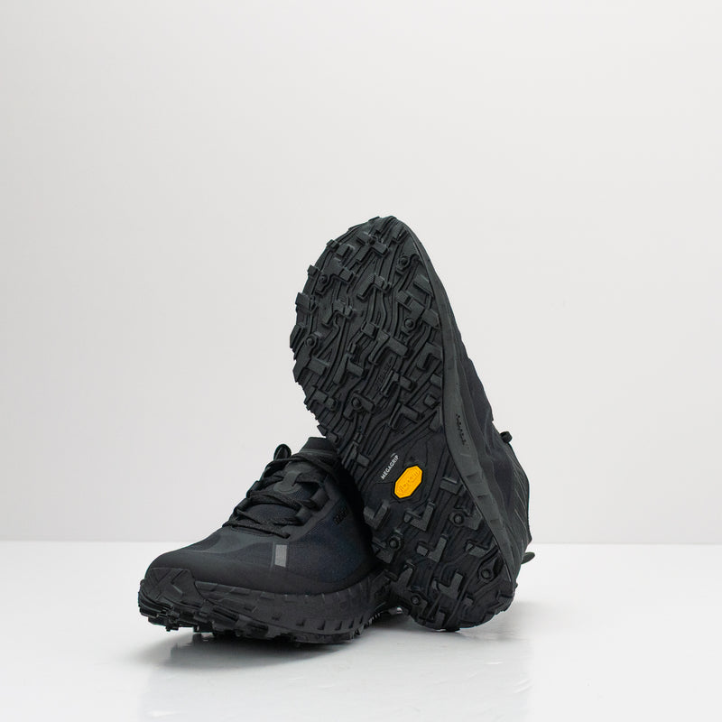 ZAPATILLA - NORDA - 001 G+ STEALTH BLACK HOMBRE