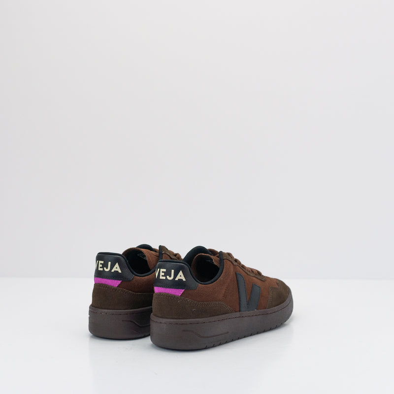 VEJA - SNEAKER -  V-90 SUEDE WALNUT BLACK VD0303663