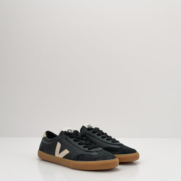 ZAPATILLA - VEJA - VOLLEY O.T. LEATHER BLACK PIERRE MUJER VO2020510