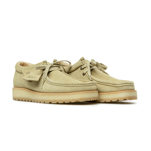 ZAPATO - CLARKS - WALLA SCOUT LO DARK SAND SUEDE HOMBRE