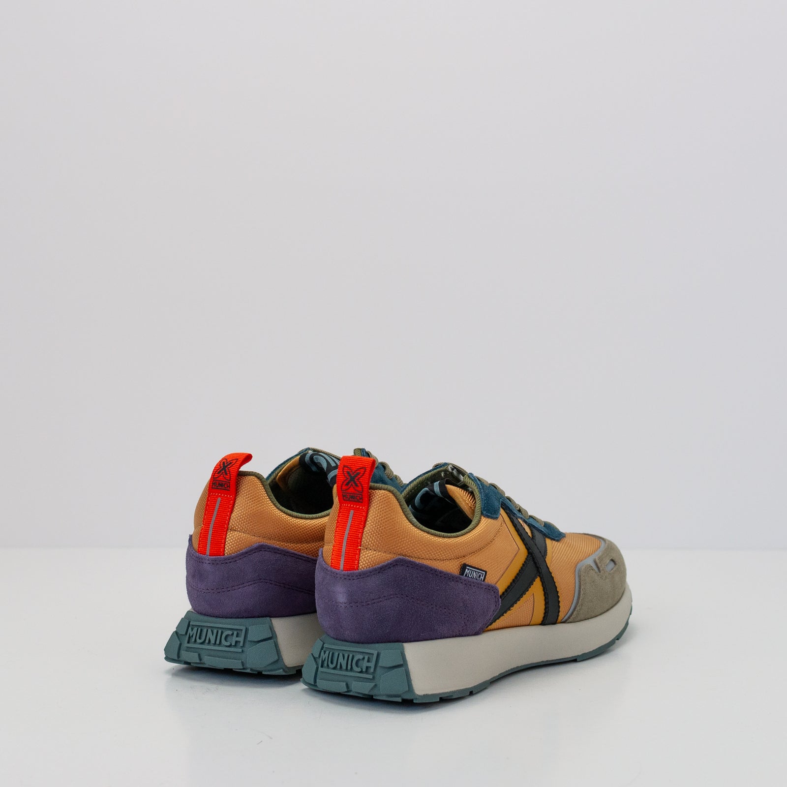 MUNICH XEMINE 68 MEN'S LIGHTWEIGHT SNEAKERS | MOKSIN – Moksin