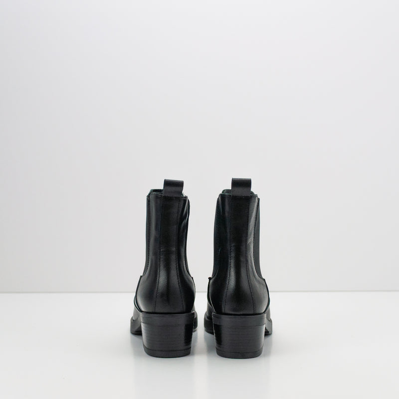 BOTIN - SEIALE - XOGA NEGRO