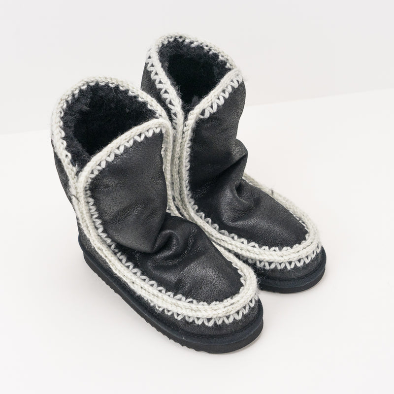 BOTA - MOU - 101023B ESKIMO 24 WITH CROSS STITCH CBKG