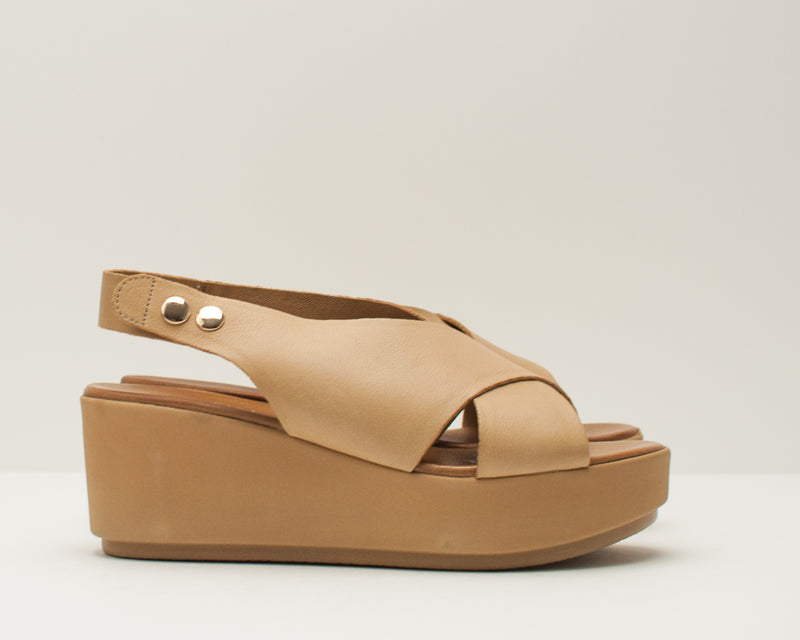 INUOVO - SANDAL - CAMEL WEDGE 123031C