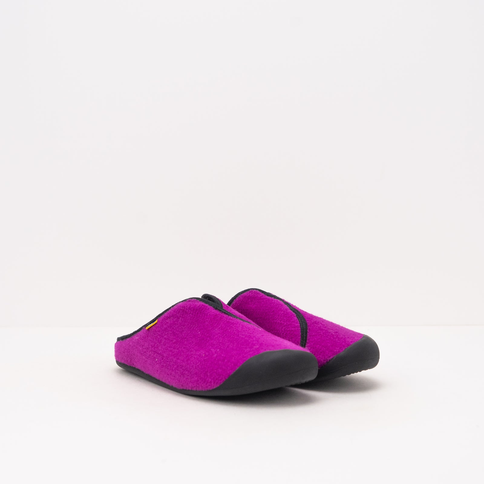 NORDIKAS SLIPPERS 1320 FUCHSIA HOUSE SLIPPERS