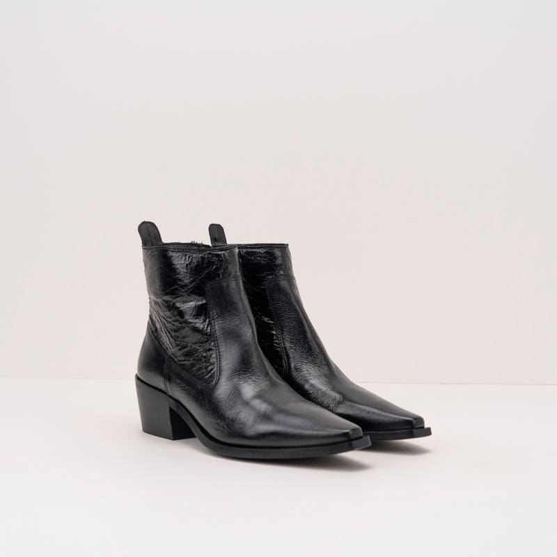 BRYAN STEPWISE ANKLE BOOT 5800 BLACK - Main Image