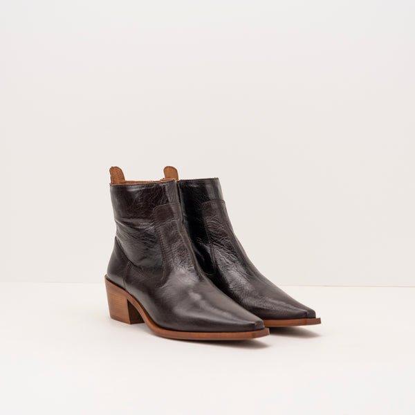 BOTIN - BRYAN STEPWISE - TULUM CHOCOLATE