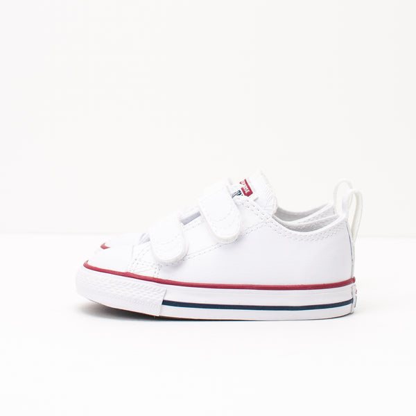 CONVERSE - KID'S SNEAKERS - 748653C CHUCK TAYLOR ALL STAR 2V OX WHITE