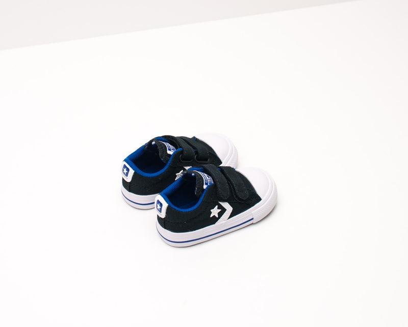 ZAPATILLA DE NENO E NENA - CONVERSE - 766953C STAR PLAYER 2V CANVAS OX BLACK RUSH BLUE WHITE