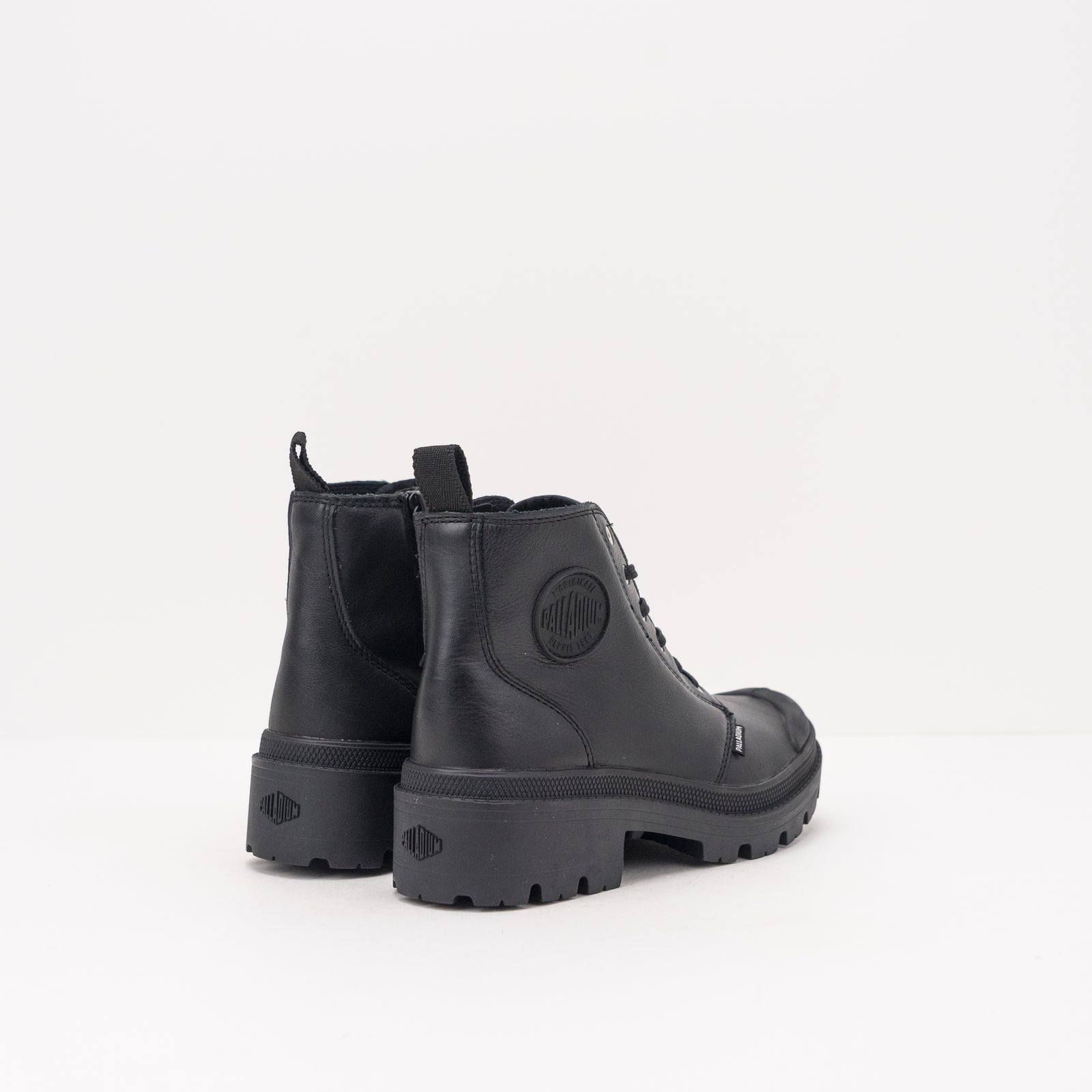 PALLADIUM PALLABASE LEATHER BLACK BOOT FOR WOMEN Moksin