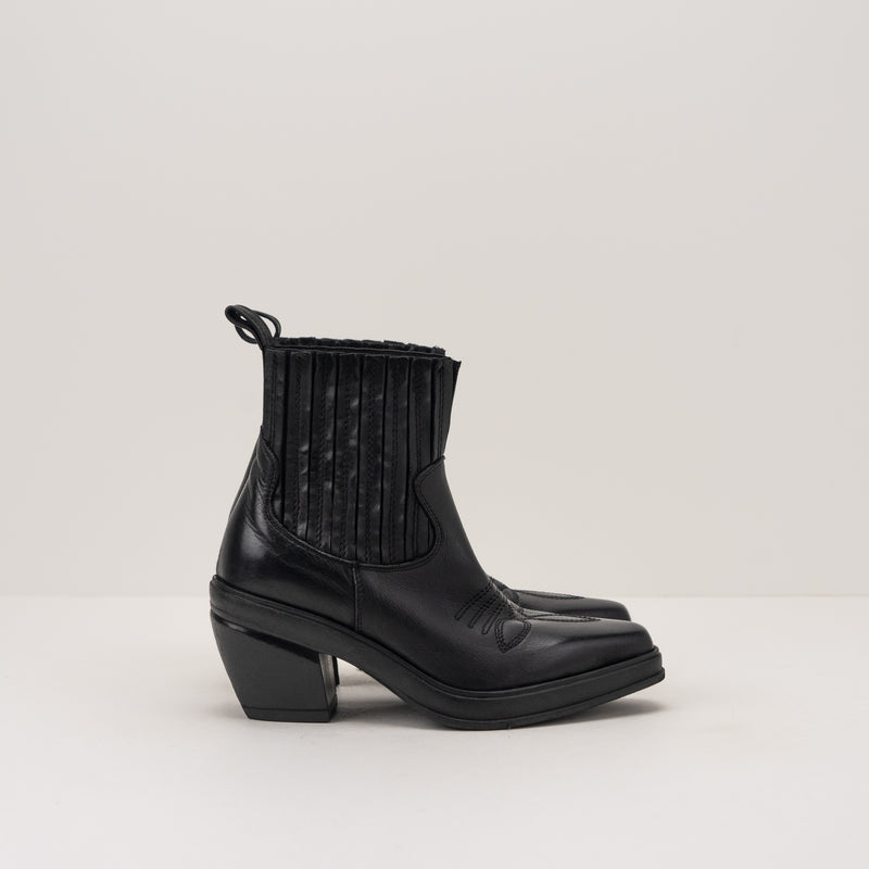 ELENA IACHI - BOOT - E3105 FROM NERO