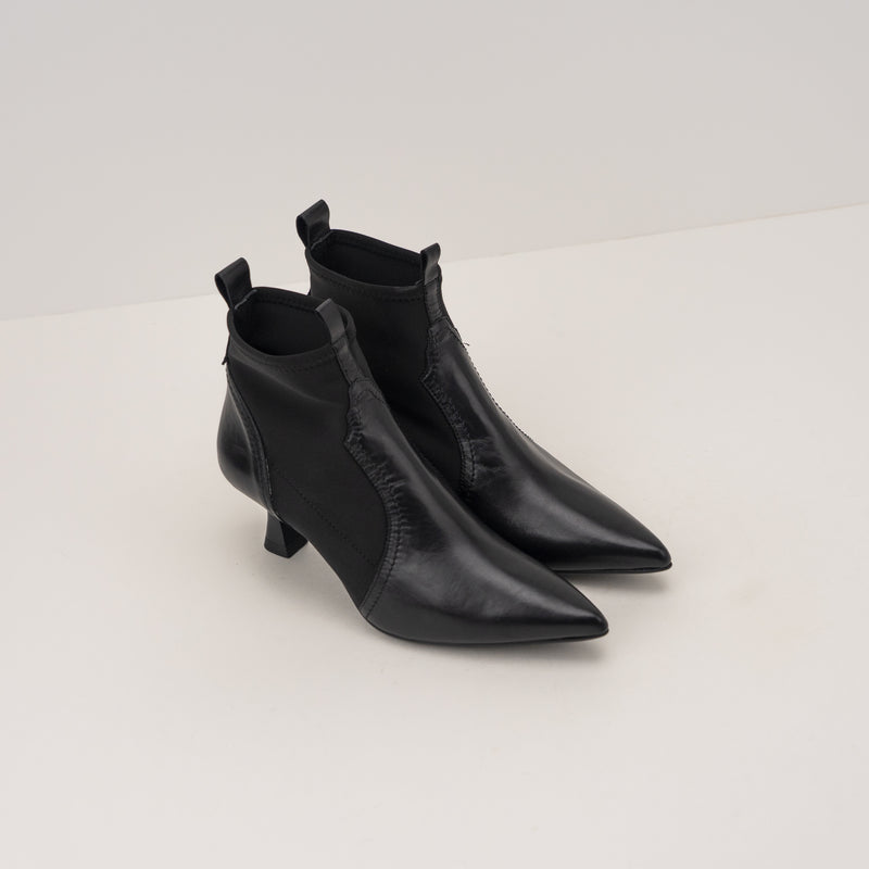 SEIALE - BOOTS - ENXAME
