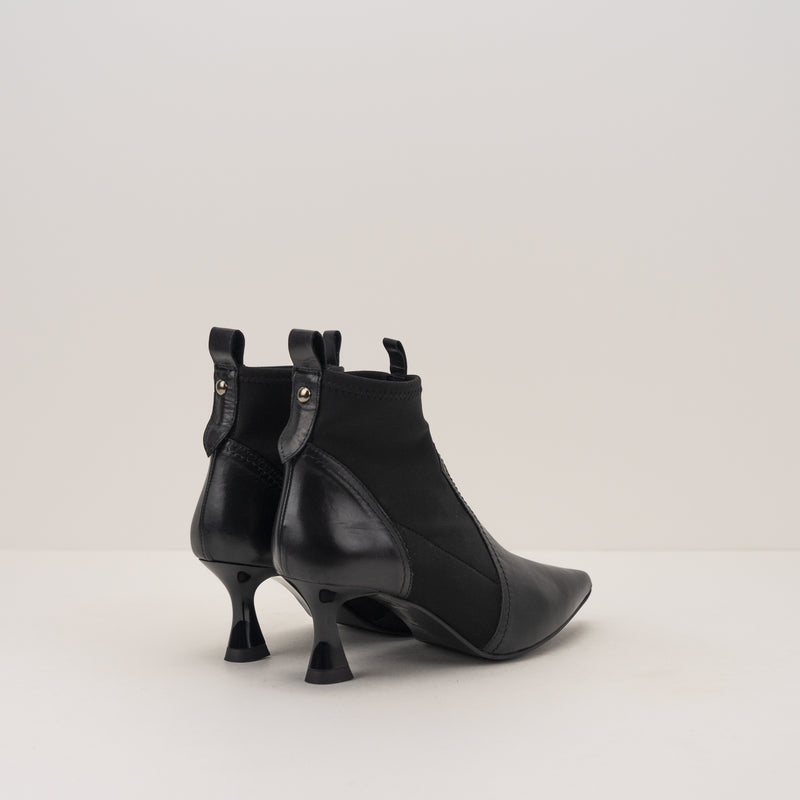 SEIALE - BOOTS - ENXAME
