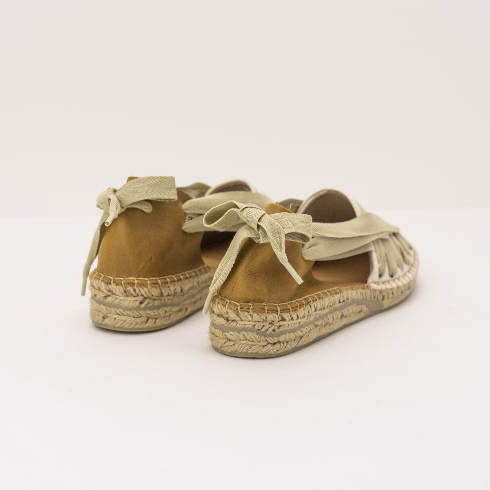 NAGUISA ESPADRILLES BEIGE SOC Moksin
