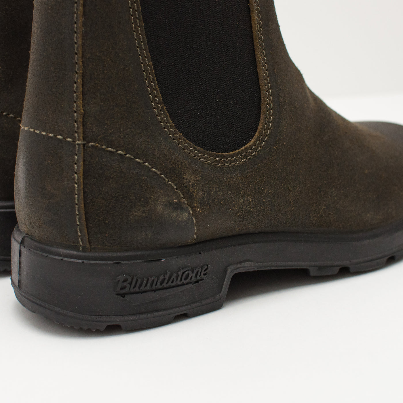 Blundstone 1615 Women’s Suede Leather Ankle Chelsea Boots BSTONEFW21001-C_1200x1200.  main image 3