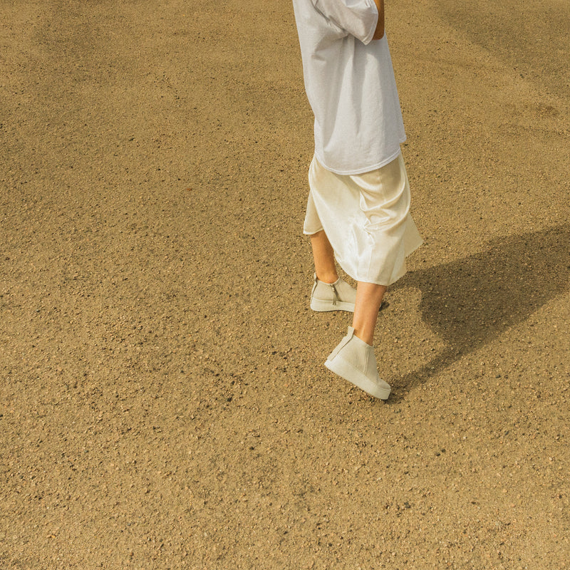 BOTÍN  - PURO SECRET - NO SEASON CALF STRETCH LIGHT GREY SO WHITE-2