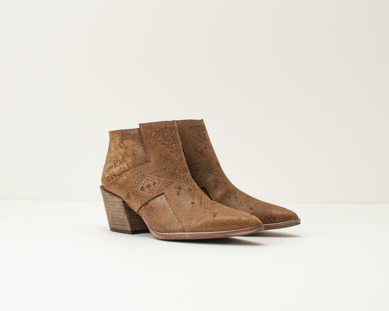 VERACRUZ - MID HEEL LEATHER ANKLE BOOTS - IVENE LASER