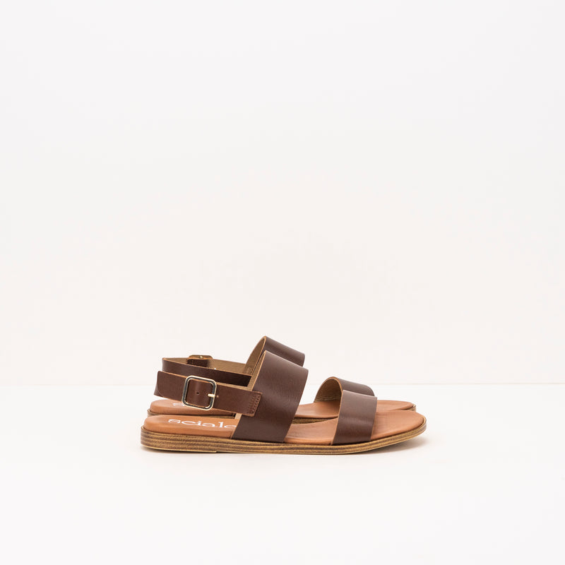 Cuncha Seiale sandalia plana en color camel cuncha camel | Moksín – Moksin