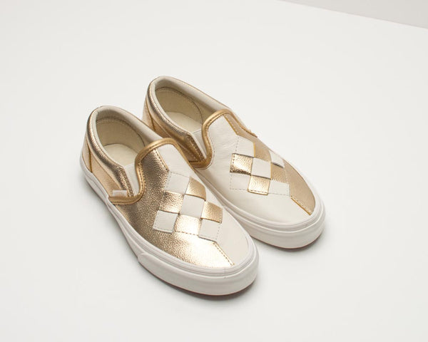 ZAPATILLA SLIP ON - VANS - CLASSIC SLIP ON WOVEN LEATHER BRUSHED GOLD SNOW WHITE VA38F7VMU