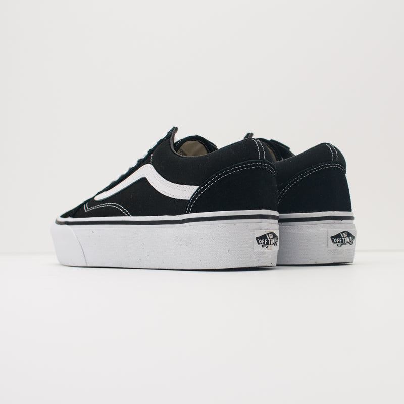 ZAPATILLA - VANS - UA OLD SKOOL PLATFORM BLACK WHITE VN0A3B3UY281