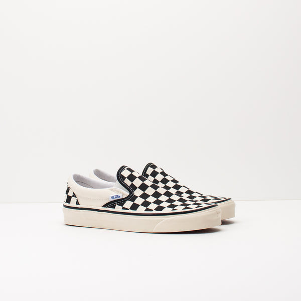 Vans classic best sale slip on 36